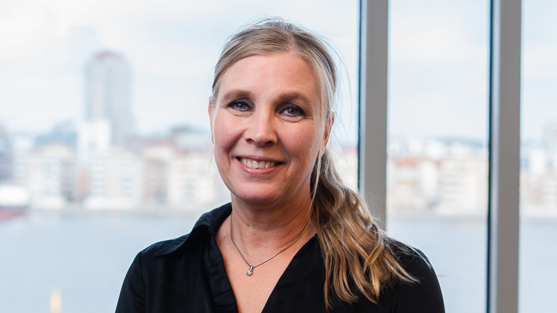 Beatrice de Mare Peterson Publikom.png